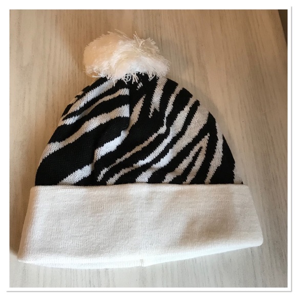White Zebra Pom Pom Beanie - Picture 3 of 3